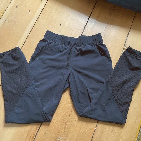 Under Armour black tracksuit - Picture 1 of 5